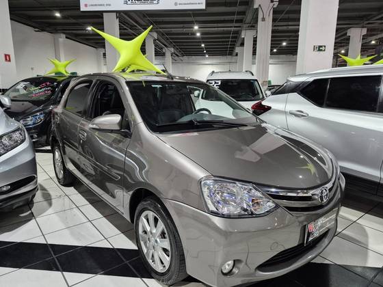 TOYOTA ETIOS 1.5 XLS 16V FLEX 4P AUTOMÁTICO TOYOTA ETIOS 1.5 XLS 16V FLEX 4P AUTOMÁTICO